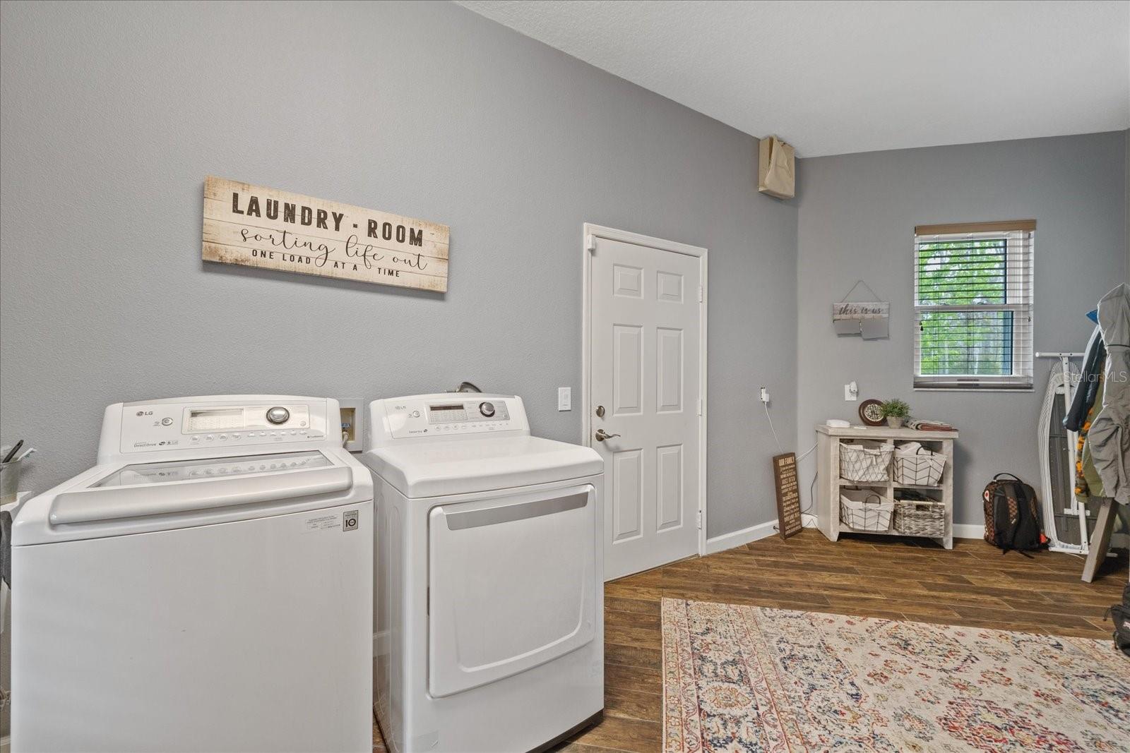 27625 Lincoln Pl Property Photo 25
