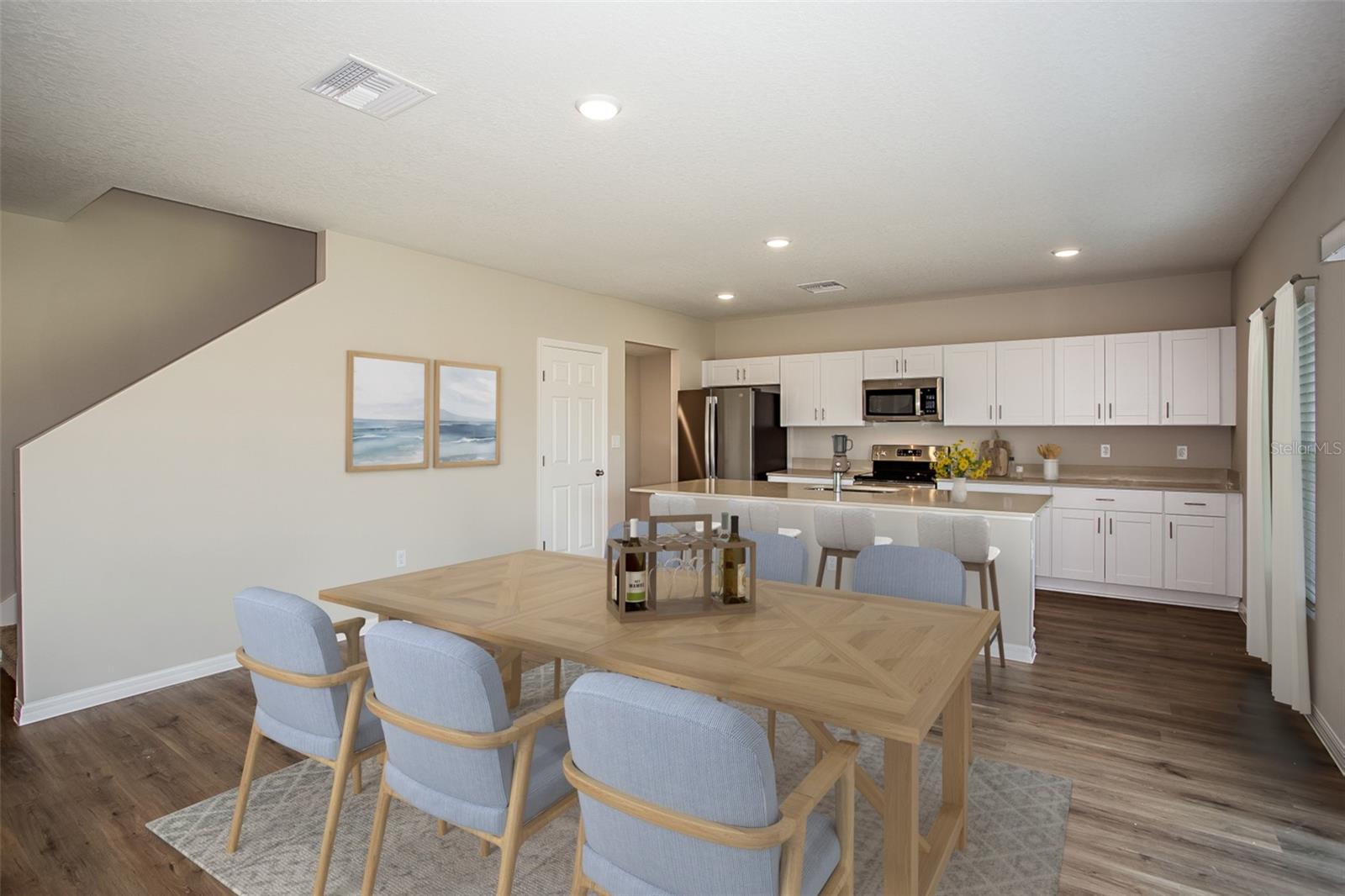 36690 Thornhedge Dr Property Photo 2