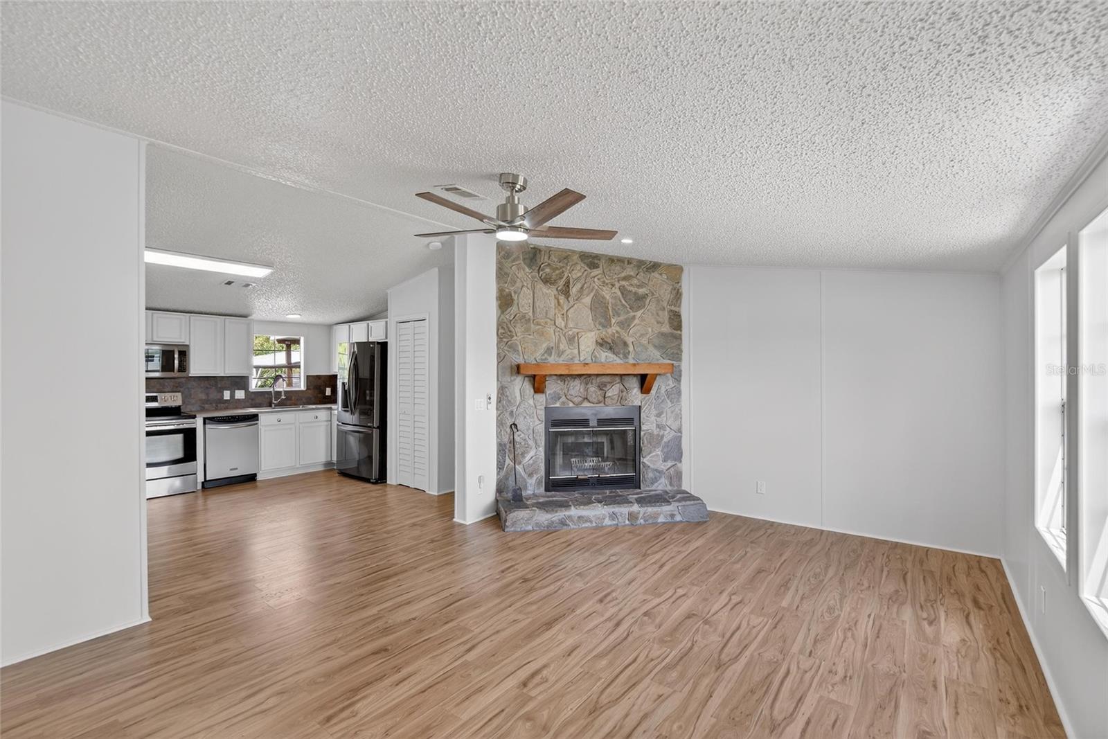 9150 Wood Terrace Dr Property Photo 19