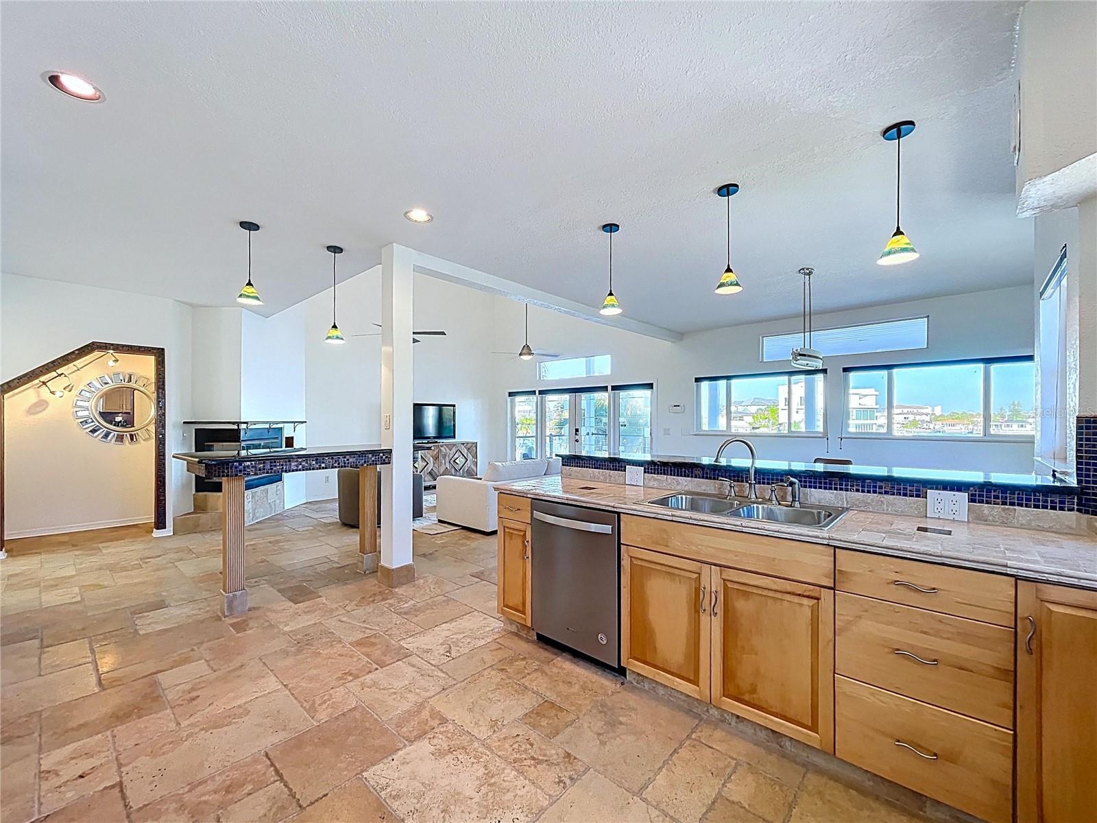 8485 Blind Pass Dr Property Photo 10