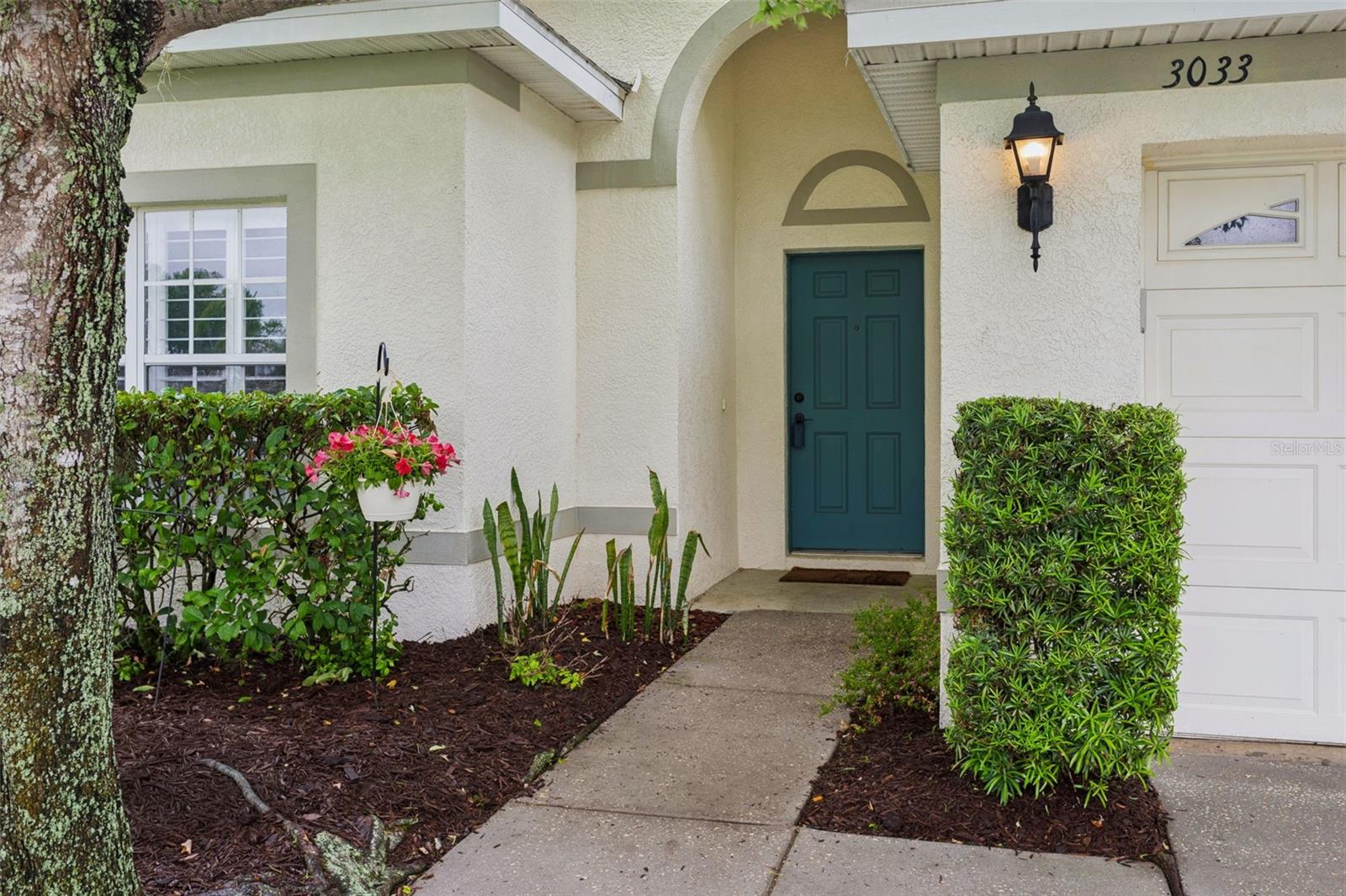 3033 Gem Luster Ct Property Photo 3