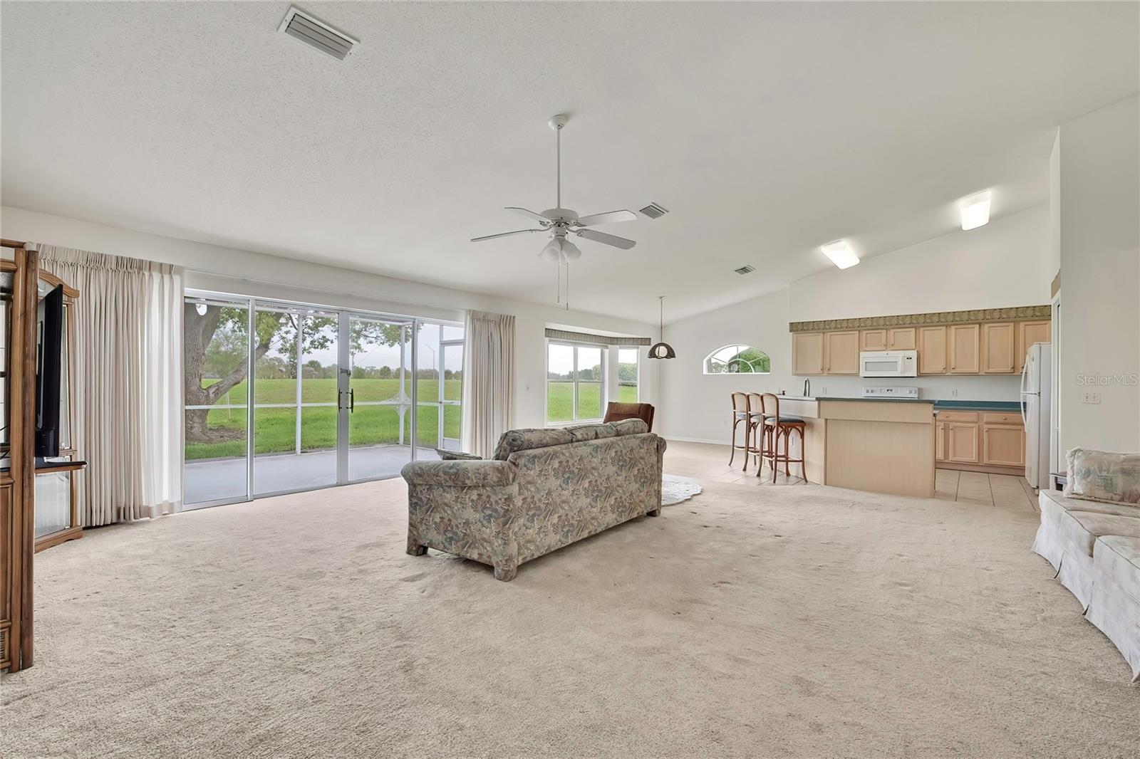 11203 Sun Tree Rd Property Photo 5