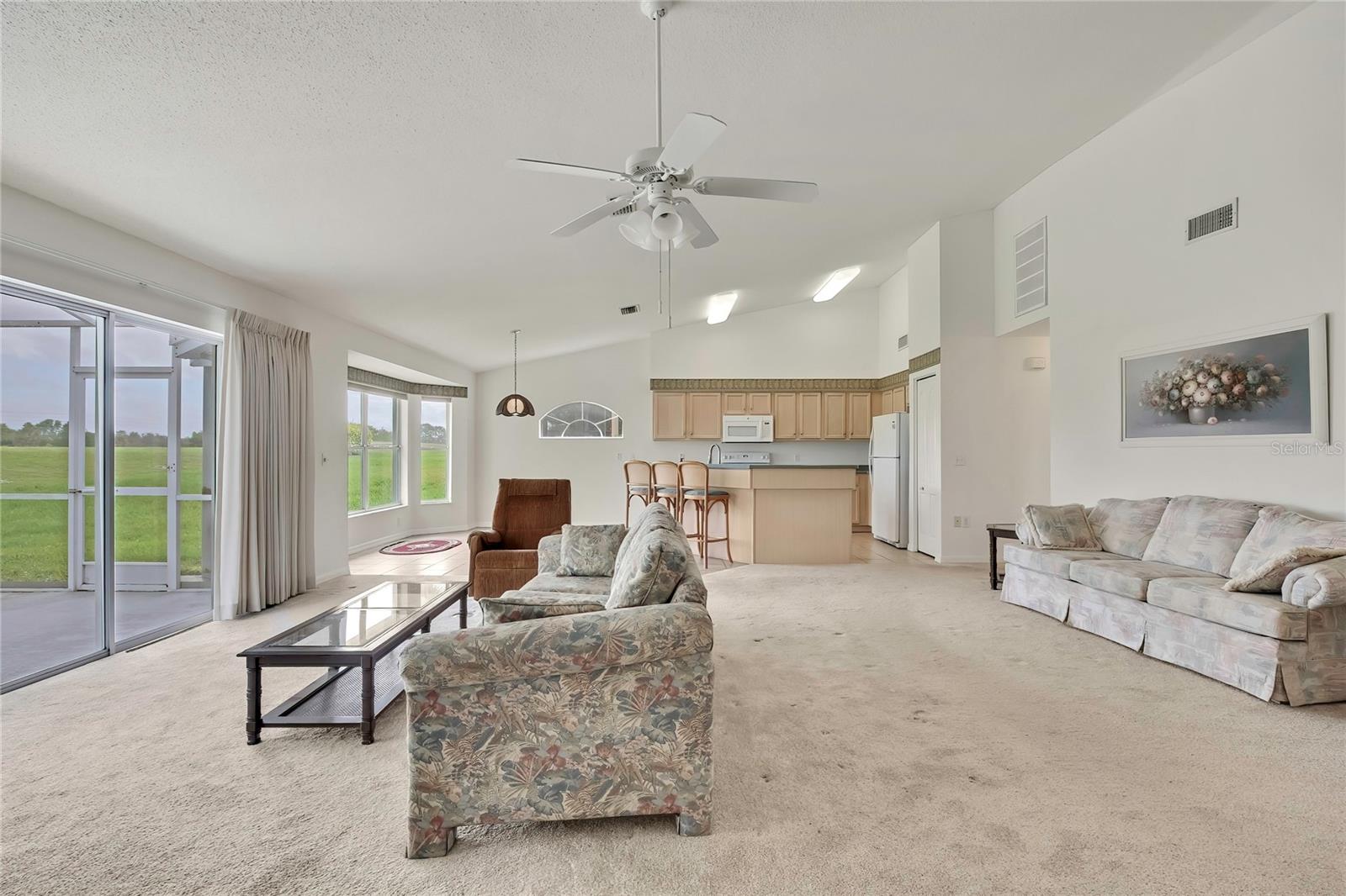11203 Sun Tree Rd Property Photo 6
