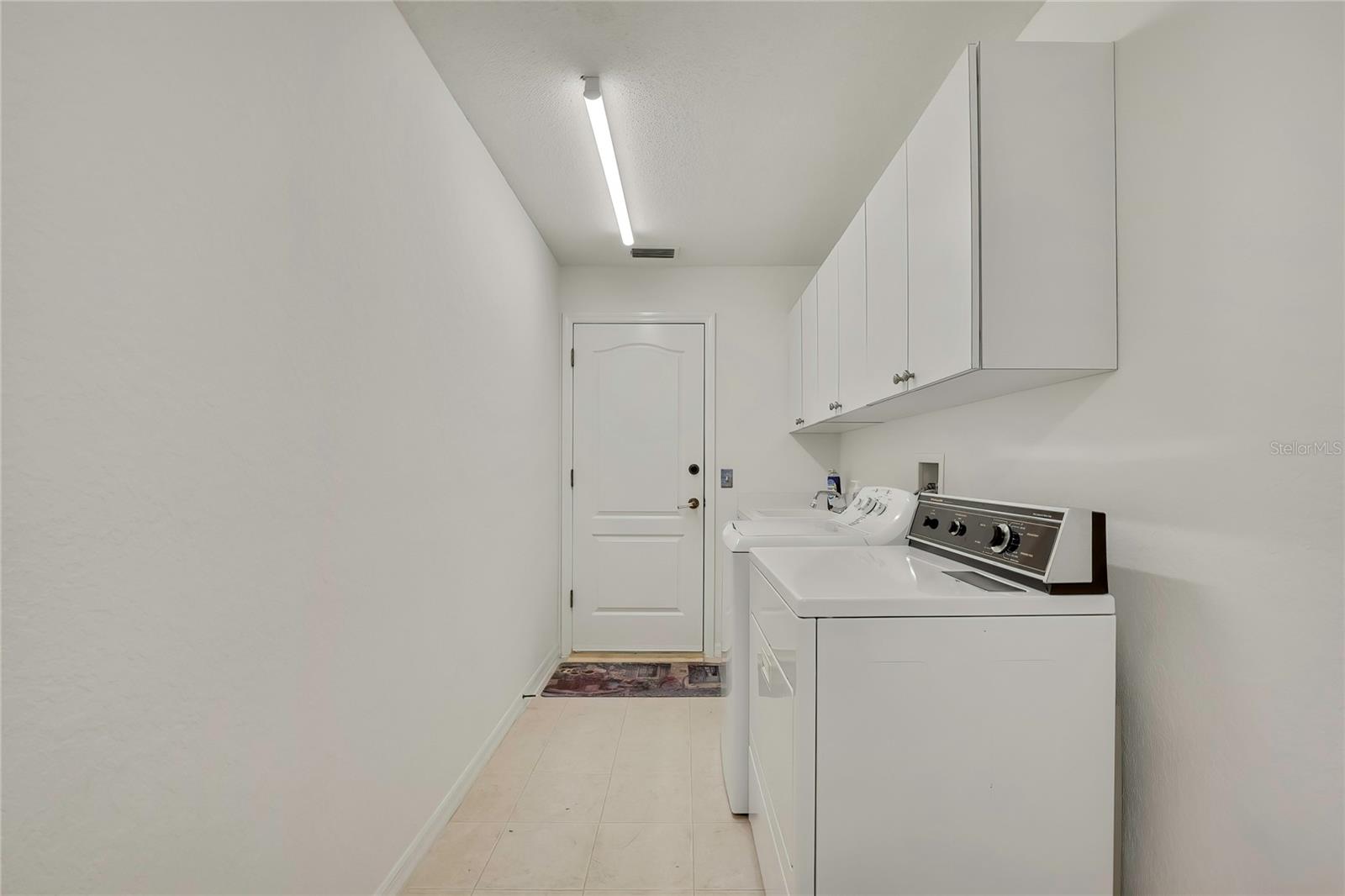 11203 Sun Tree Rd Property Photo 23