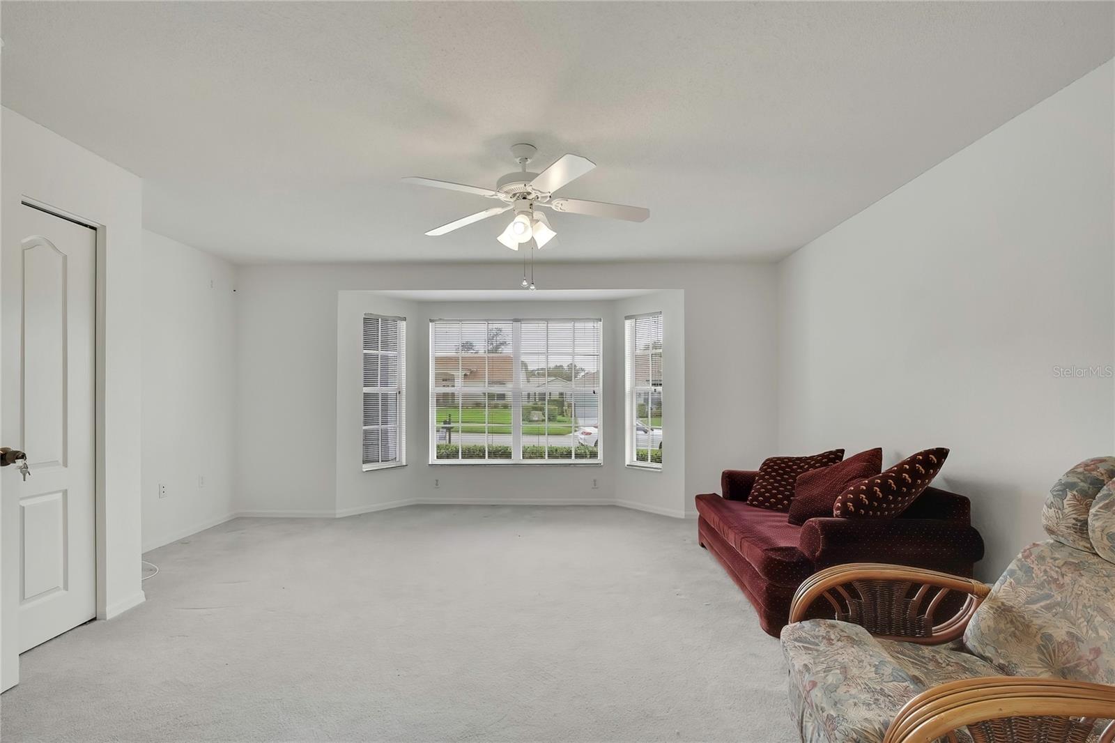 11203 Sun Tree Rd Property Photo 28