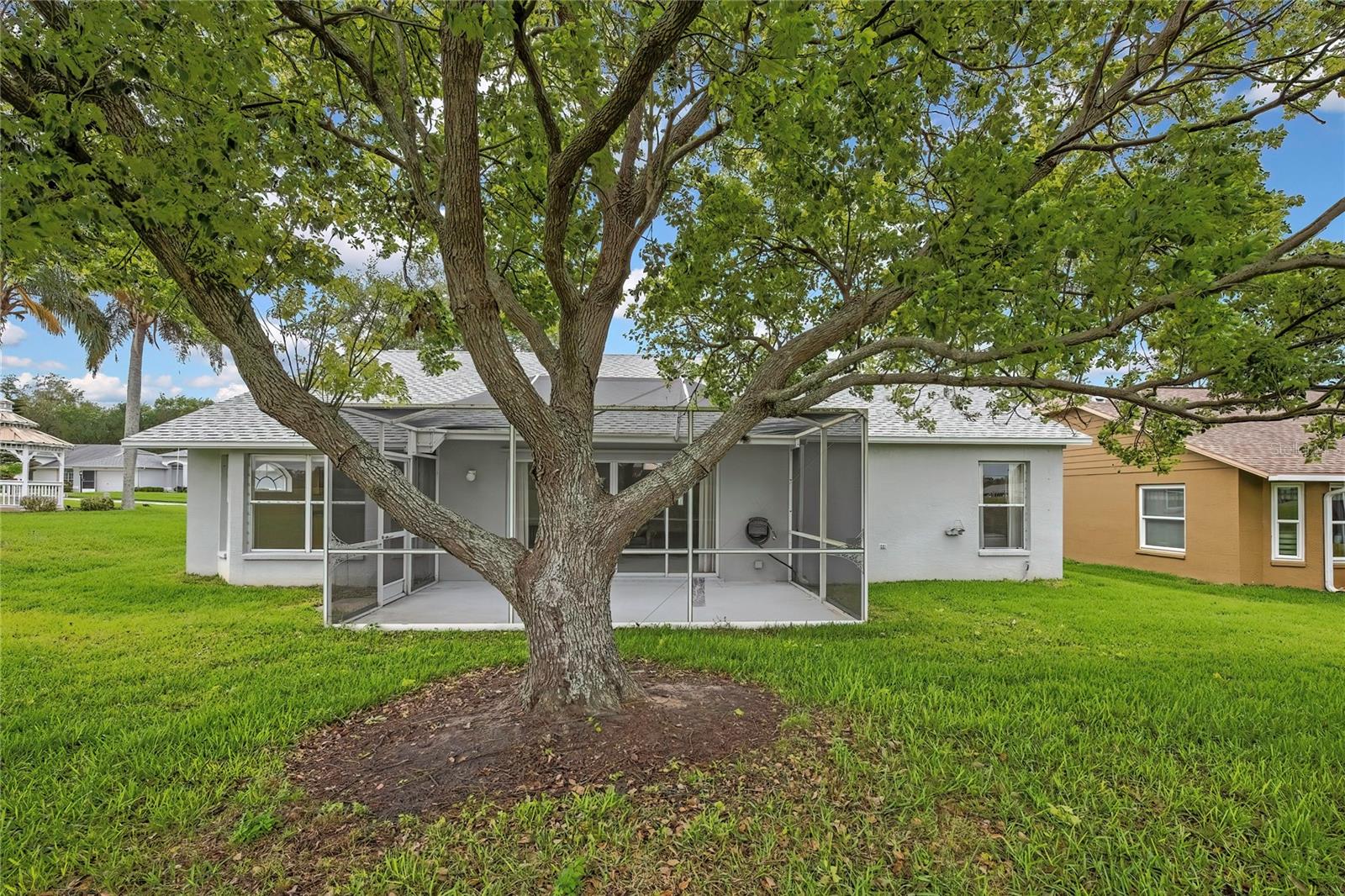 11203 Sun Tree Rd Property Photo 43