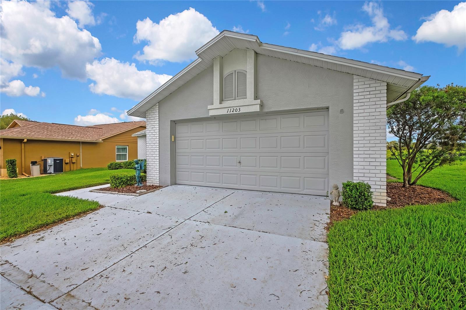 11203 Sun Tree Rd Property Photo 47
