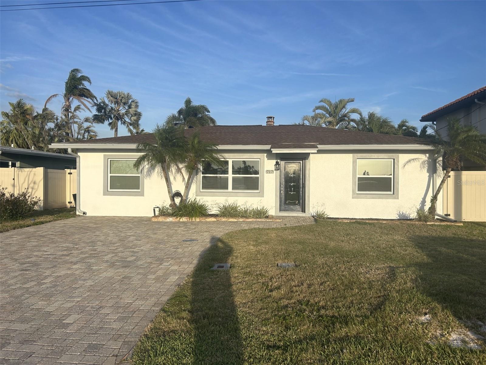 717 SUNSET CV Property Photo 1