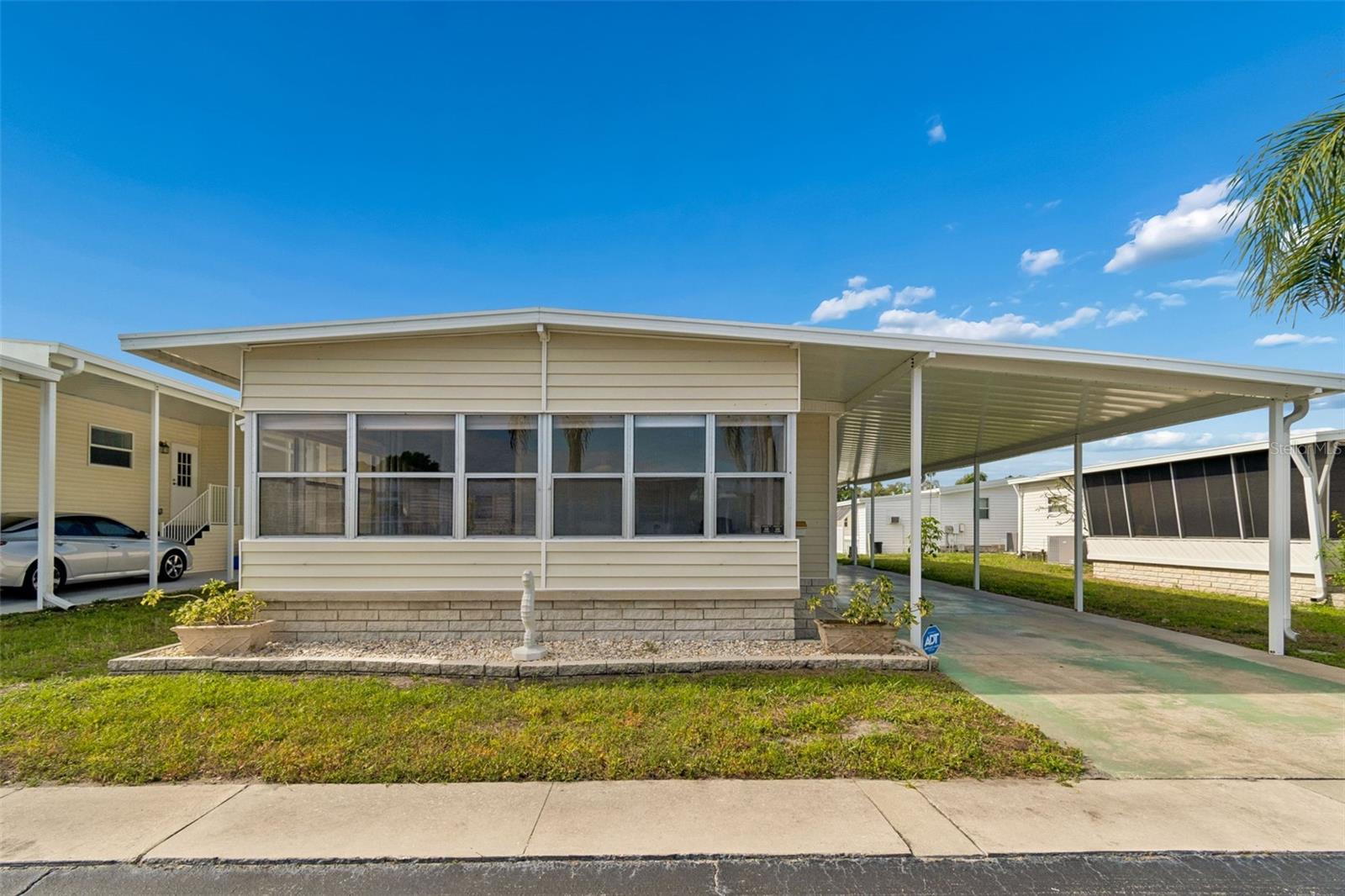 12651 SEMINOLE BLVD #15I