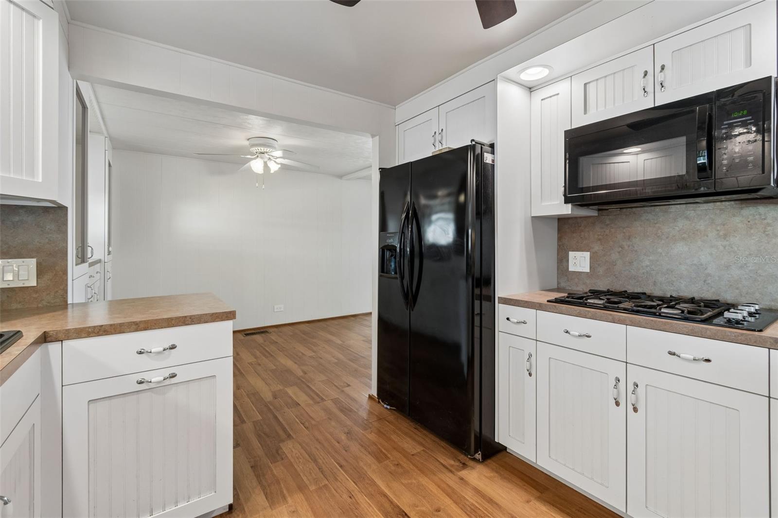 12651 Seminole Blvd #15i Property Photo 11