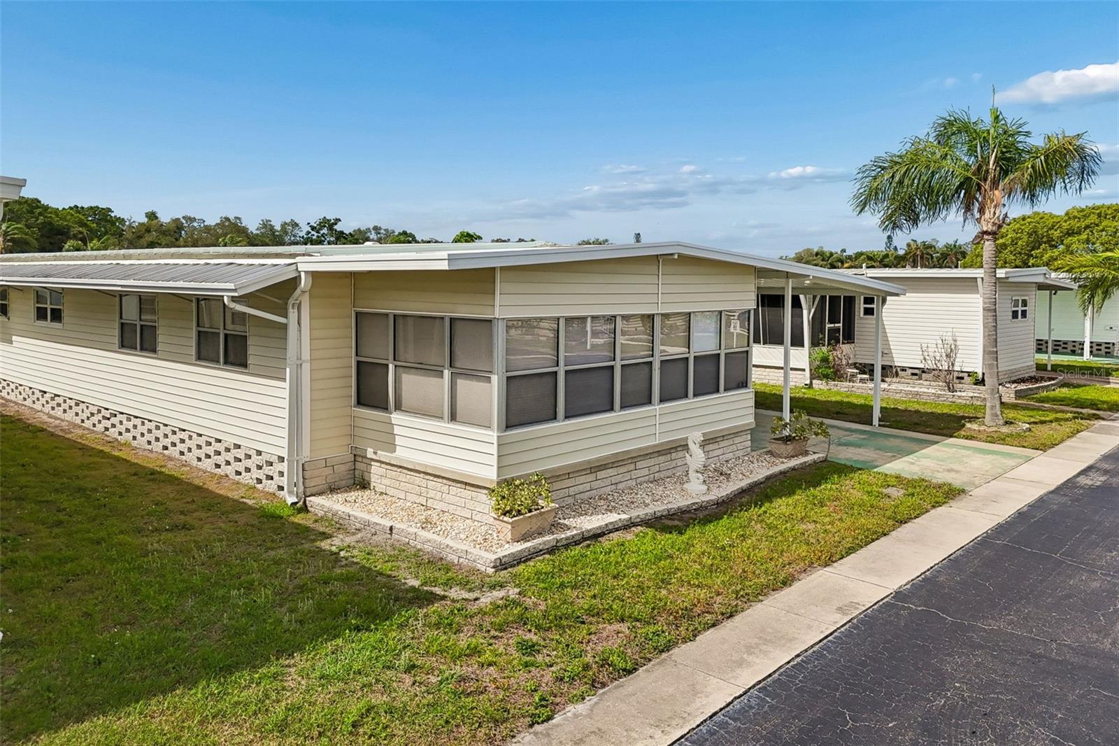 12651 Seminole Blvd #15i Property Photo 47