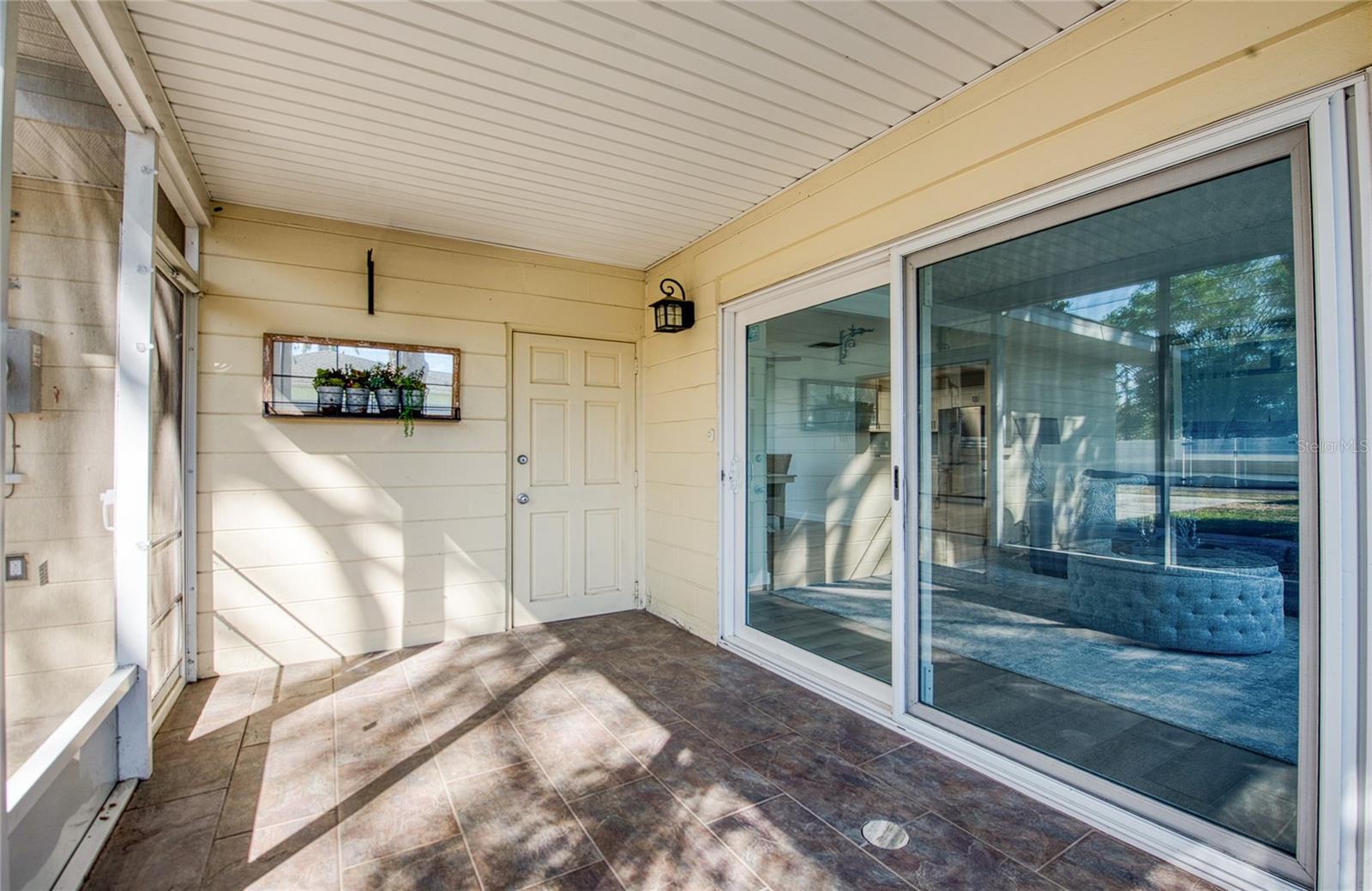662 Villagrande Ave S Property Photo 30