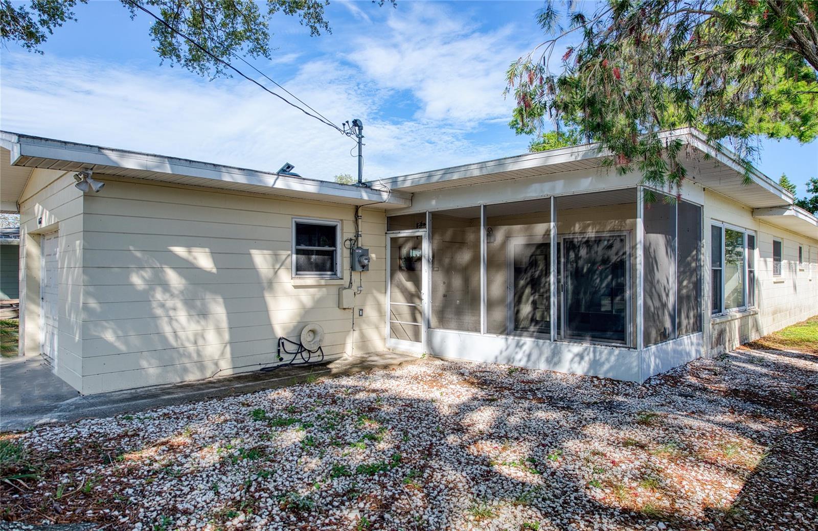 662 Villagrande Ave S Property Photo 49