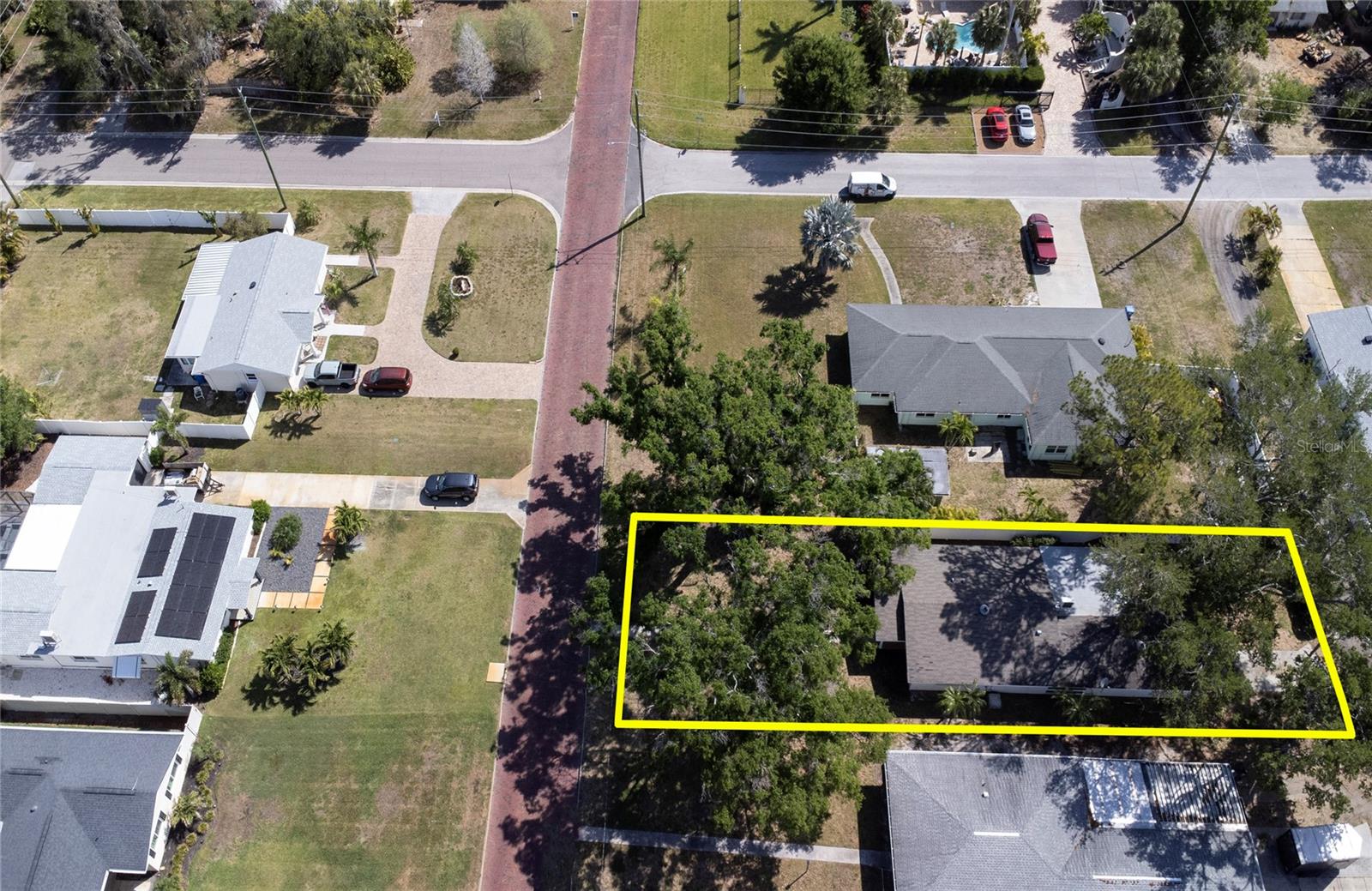 662 Villagrande Ave S Property Photo 59
