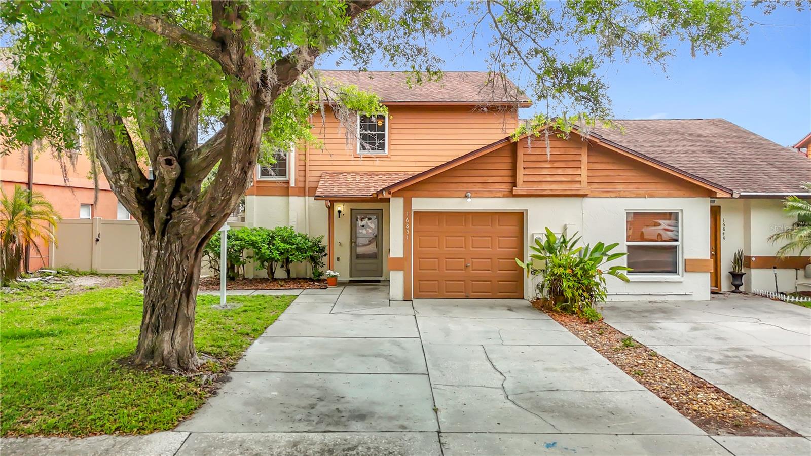16851 Le Clare Shores Dr Property Photo 1