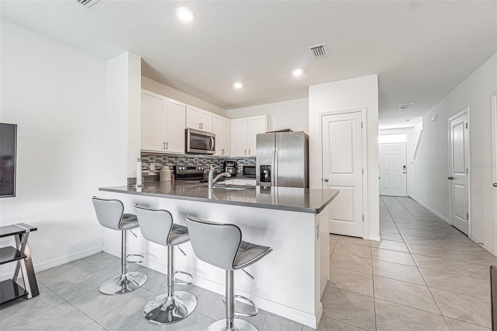 6358 Sophie Oaks Ct Property Photo 4