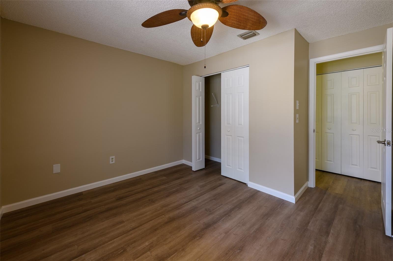 1308 13th Cir Se Property Photo 14