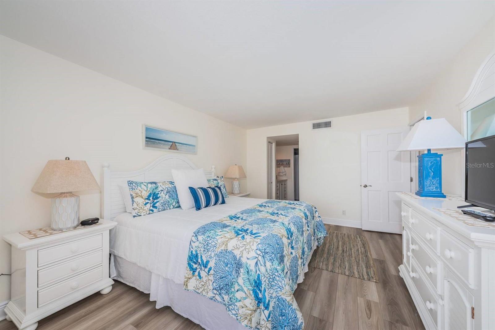 6357 Bahia Del Mar Blvd #407 Property Photo 8