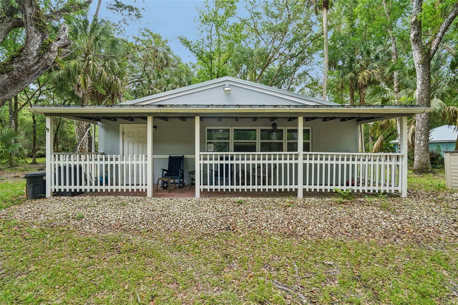 217 S Tuck Pt Property Photo 1
