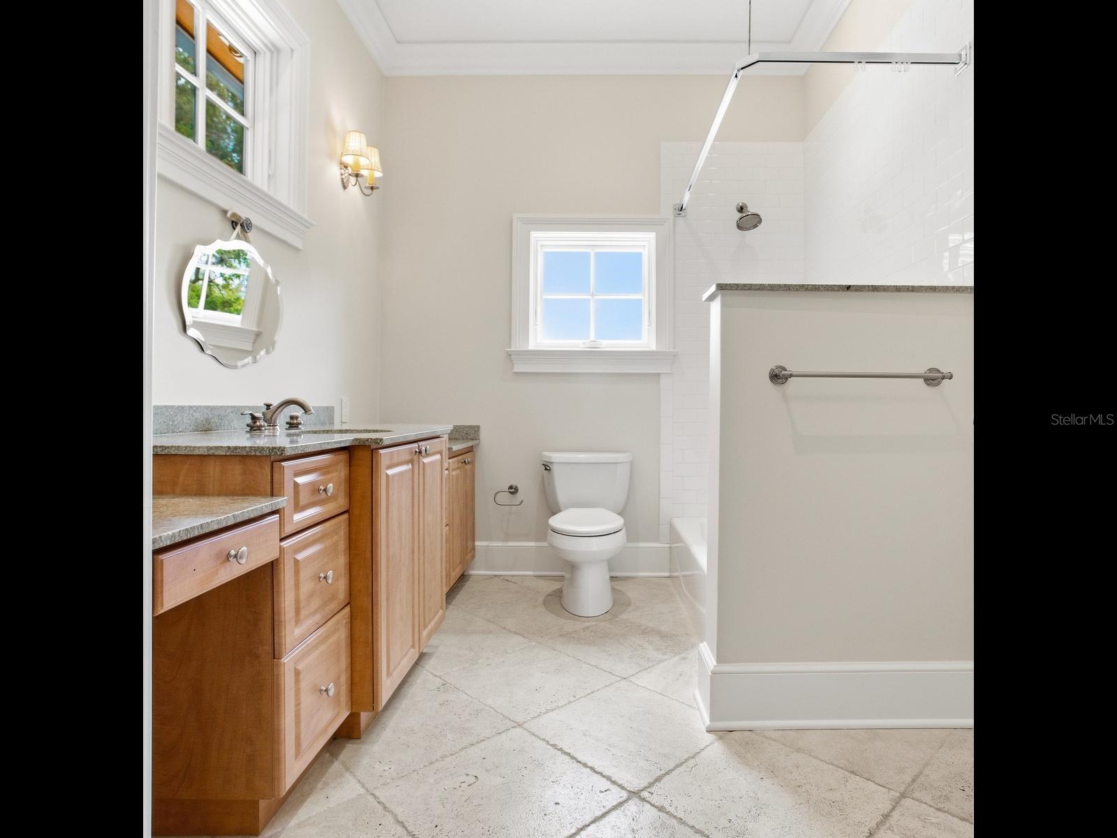 4623 W San Jose St Property Photo 49