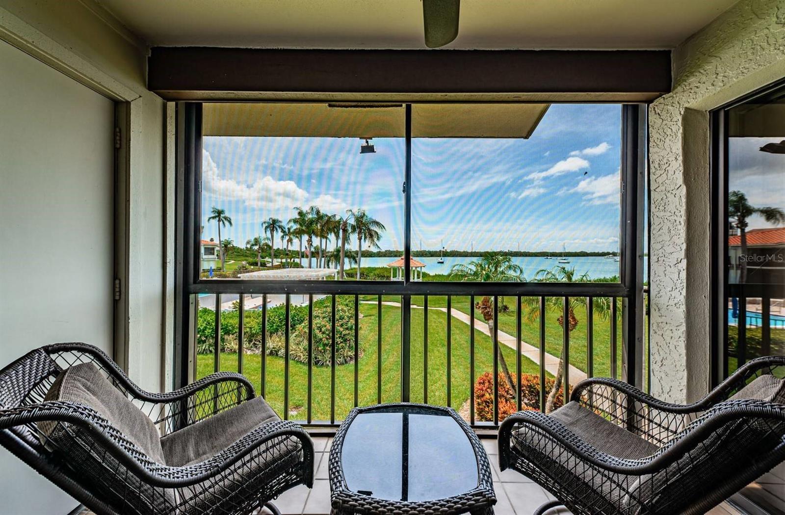 6295 Bahia Del Mar Cir #204 Property Photo 2