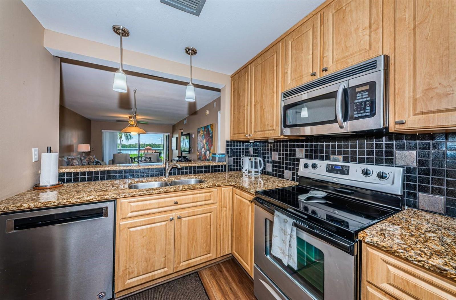 6295 Bahia Del Mar Cir #204 Property Photo 4