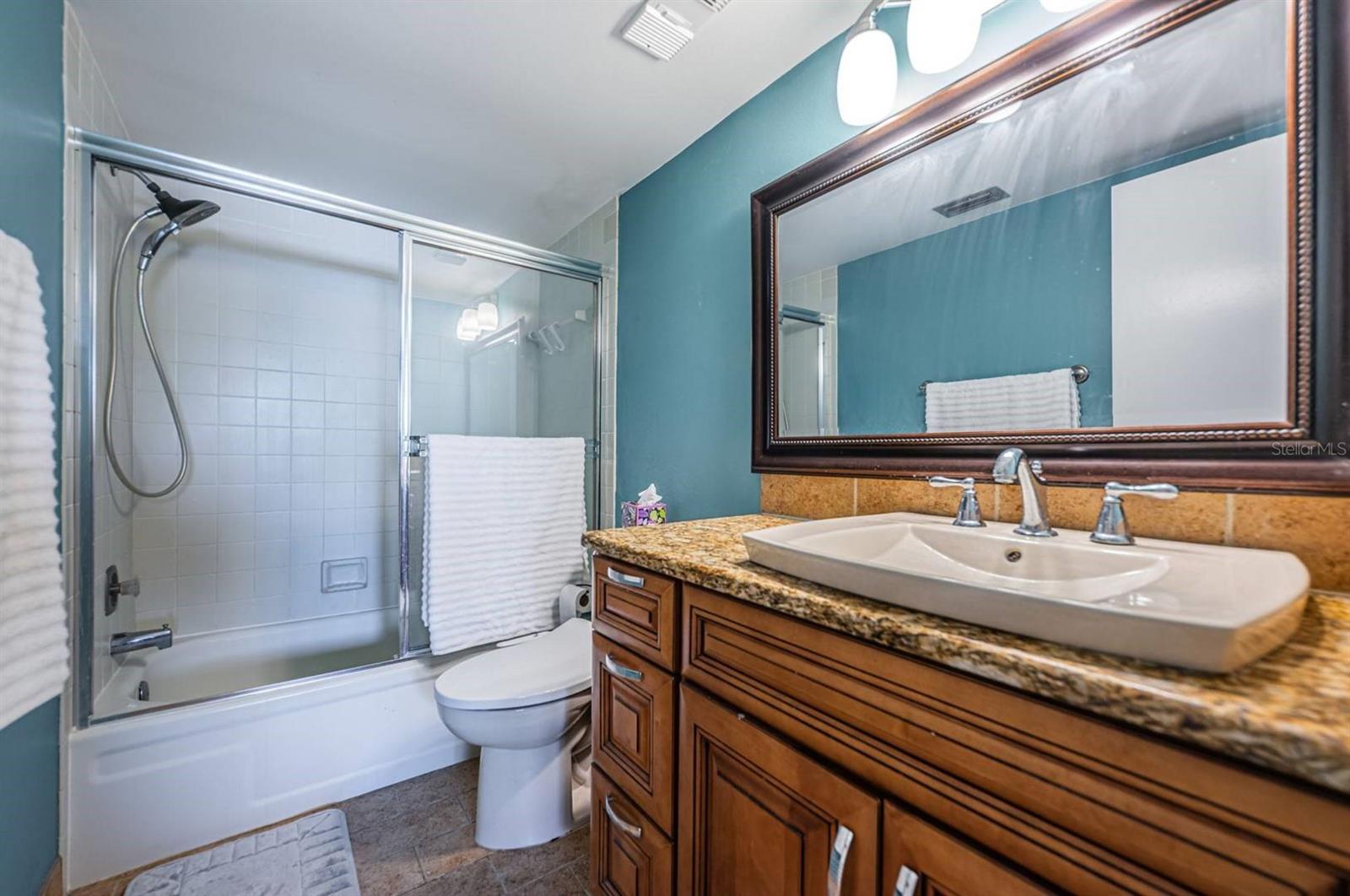 6295 Bahia Del Mar Cir #204 Property Photo 8