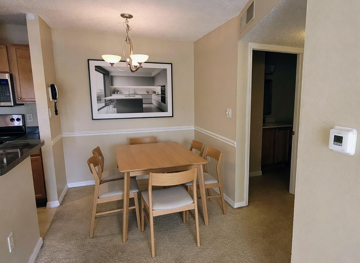 302 Lake Parsons Grn #102 Property Photo 4