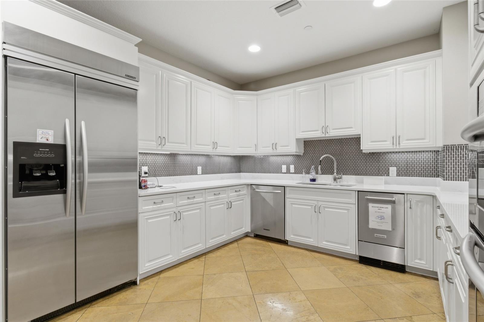 11 Baymont St #608 Property Photo 55
