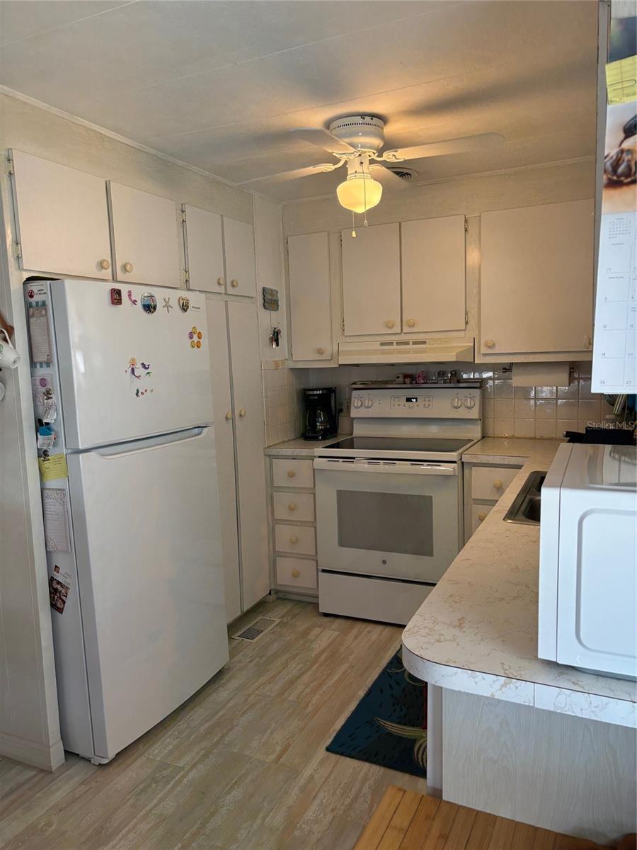 10297 N Lake Dr #79 Property Photo 13