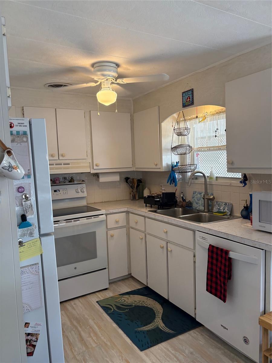10297 N Lake Dr #79 Property Photo 14
