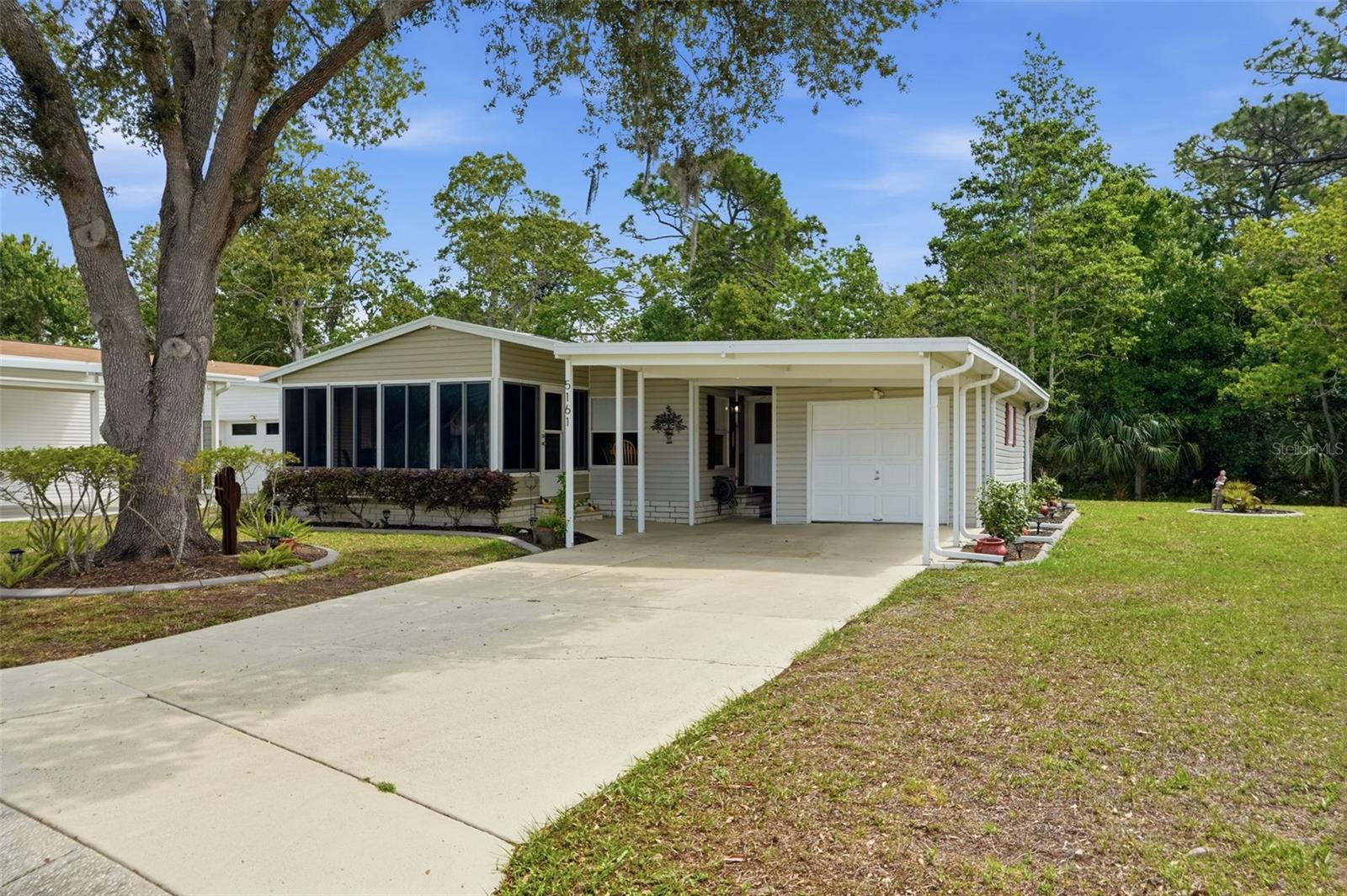5161 Forest Glenn Dr Property Photo 2