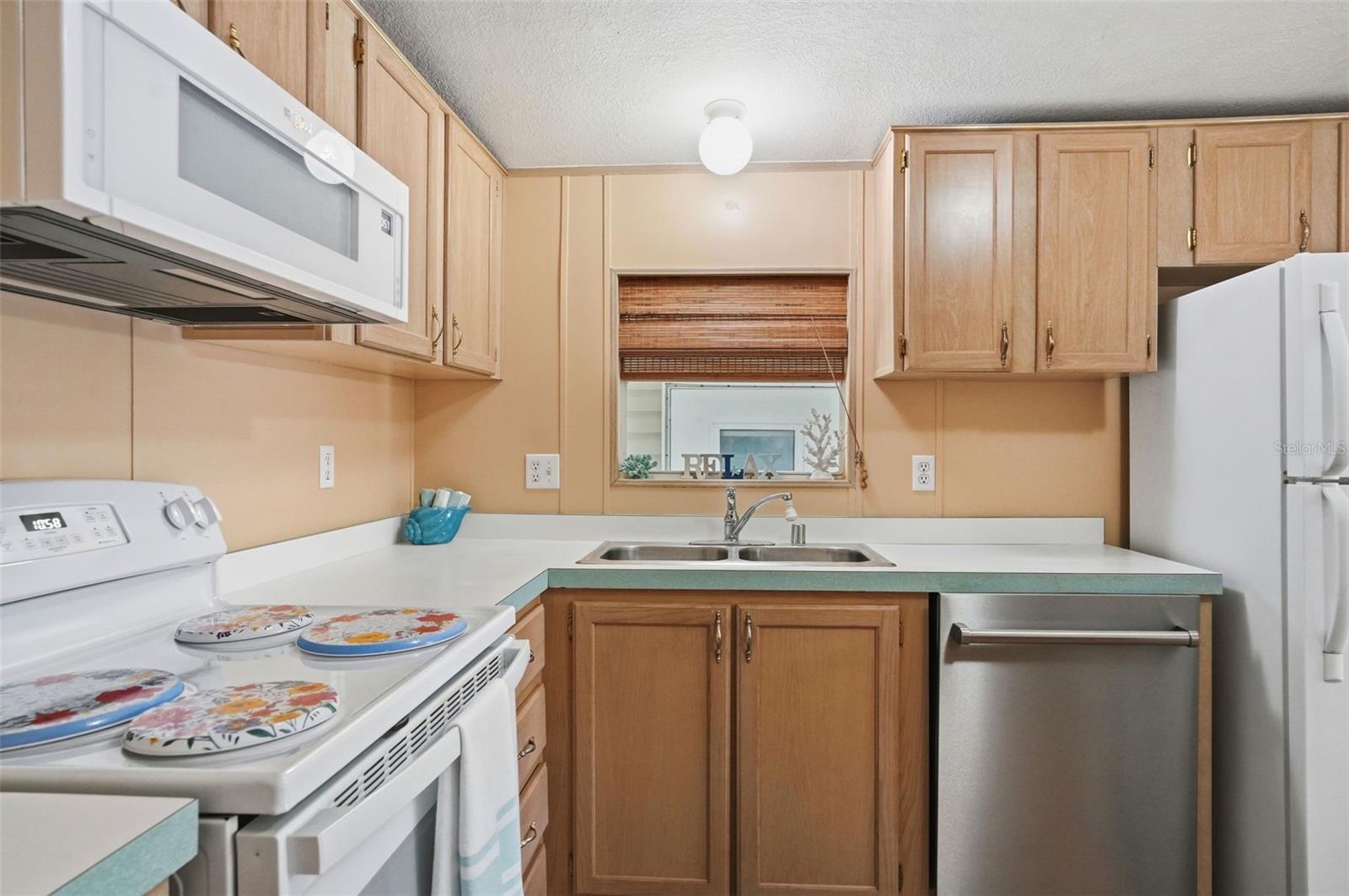 5161 Forest Glenn Dr Property Photo 6