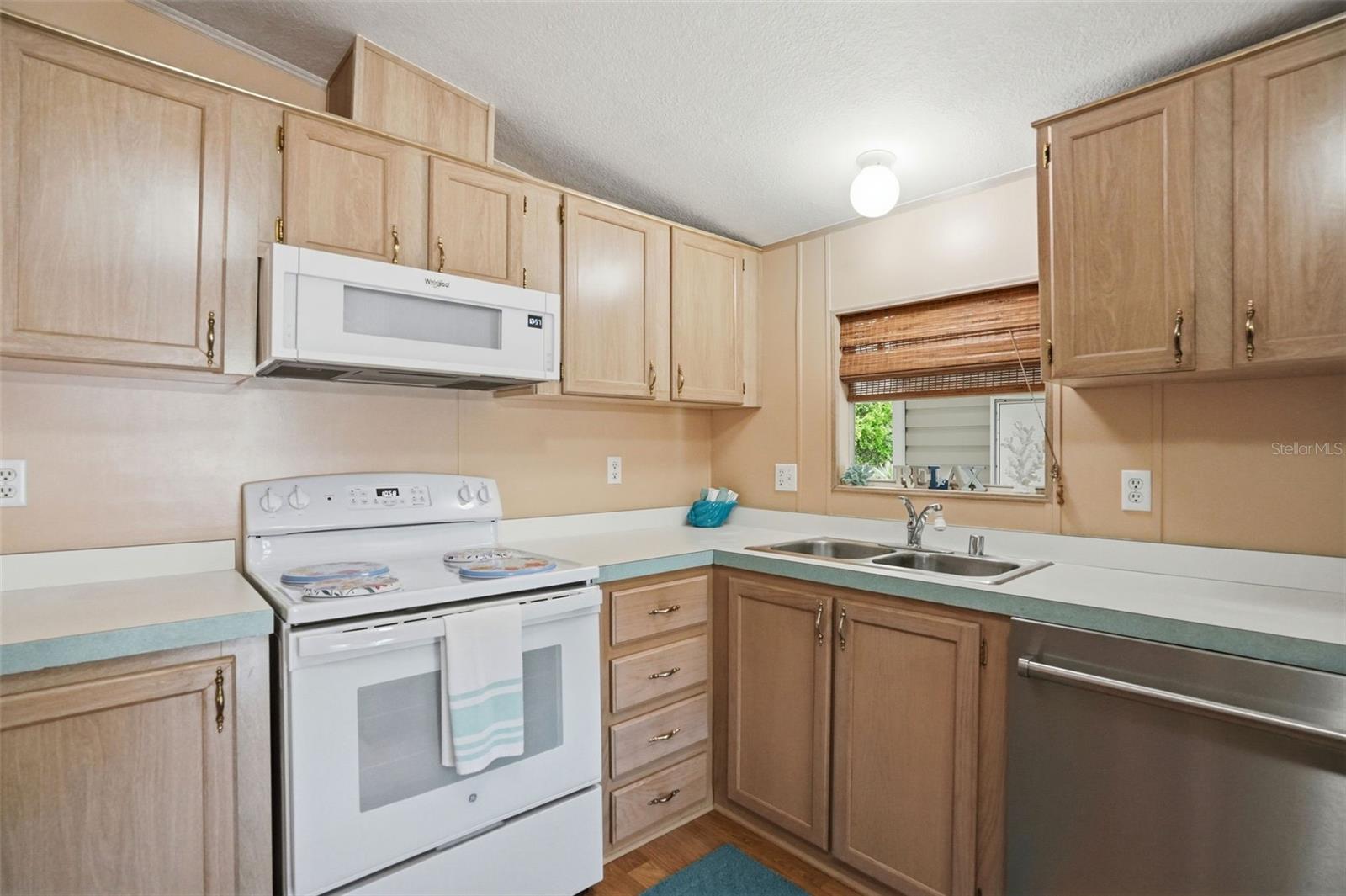 5161 Forest Glenn Dr Property Photo 7