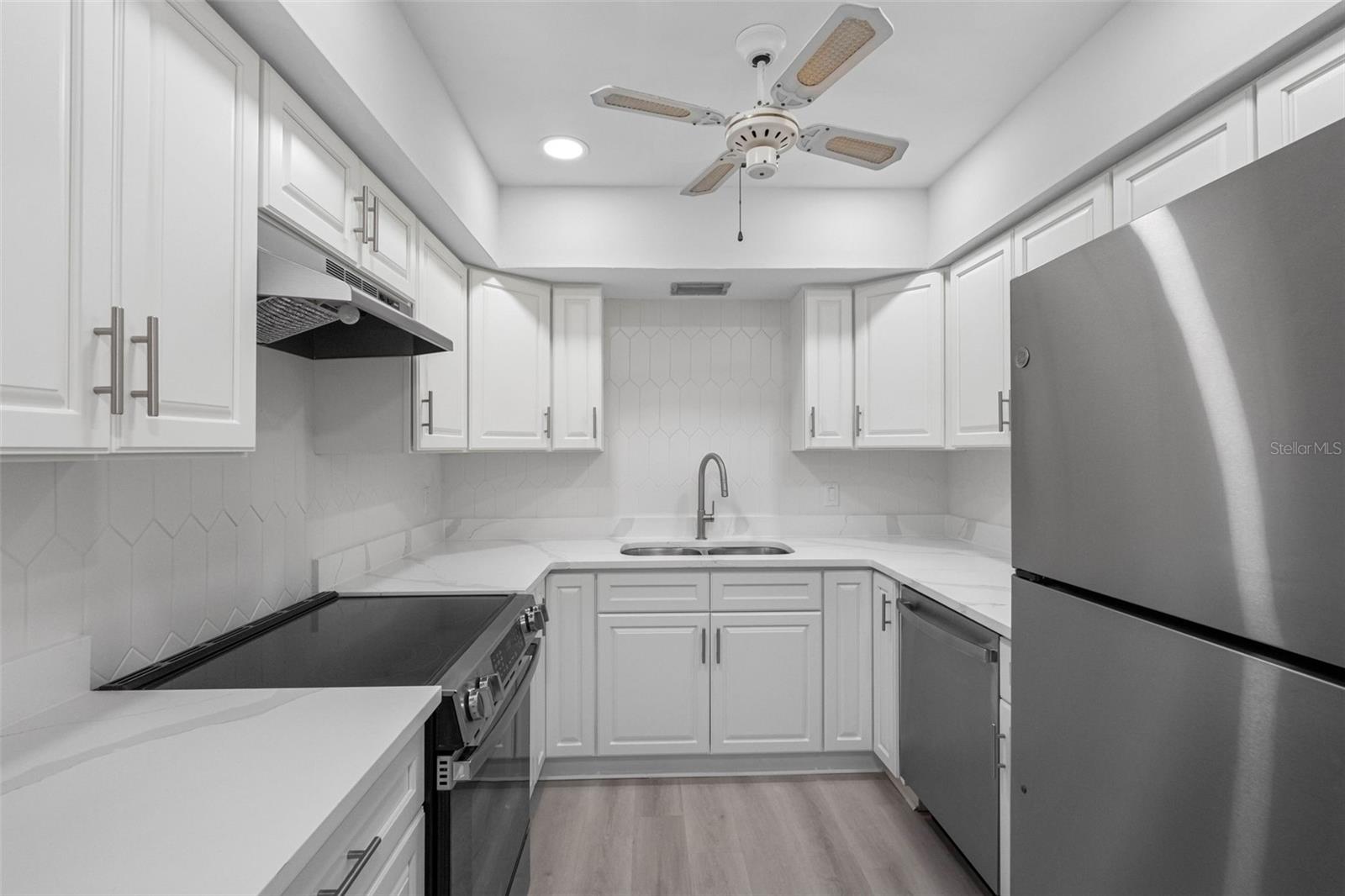 1451 Gulf Blvd #101 Property Photo 7
