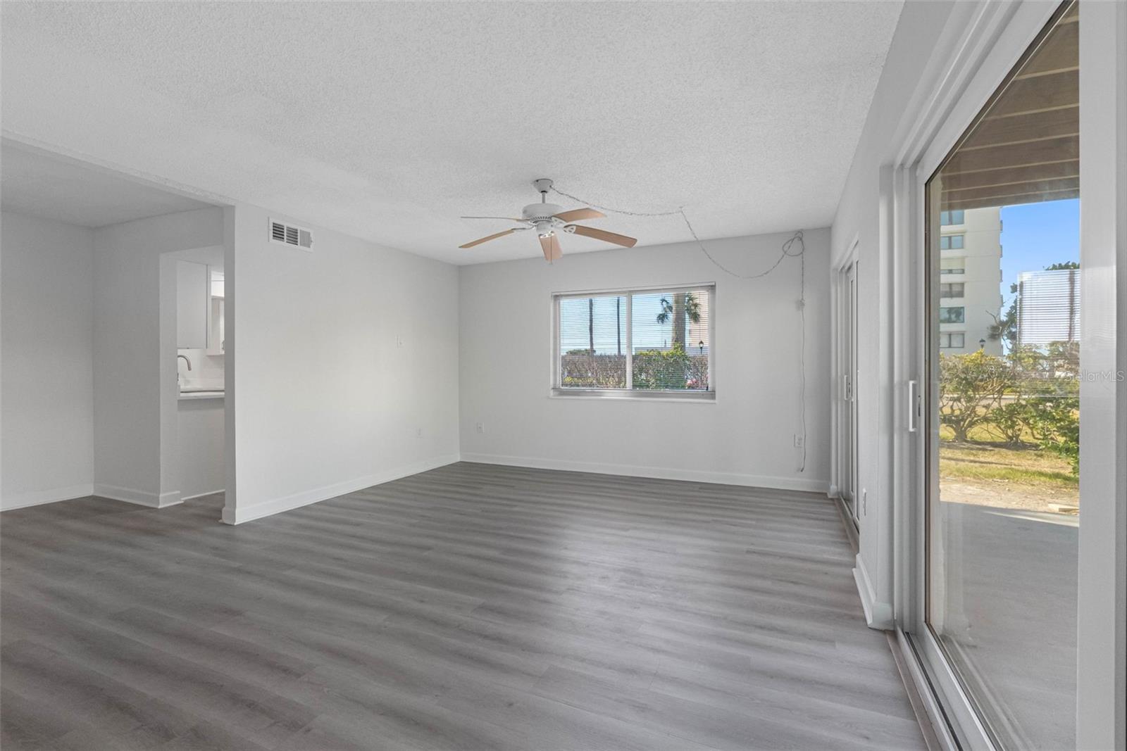 1451 Gulf Blvd #101 Property Photo 23