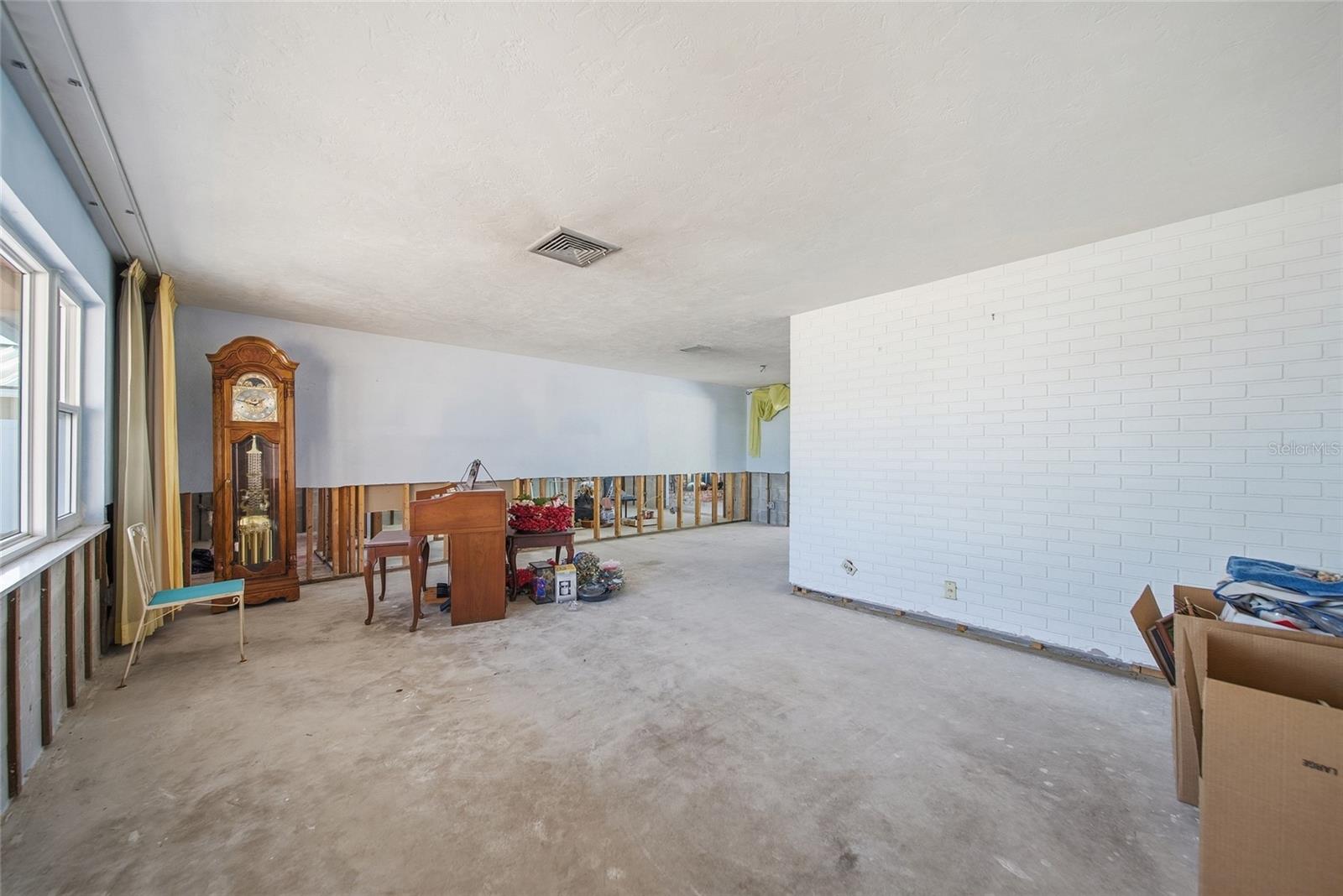 4 Bellevue Dr Property Photo 14