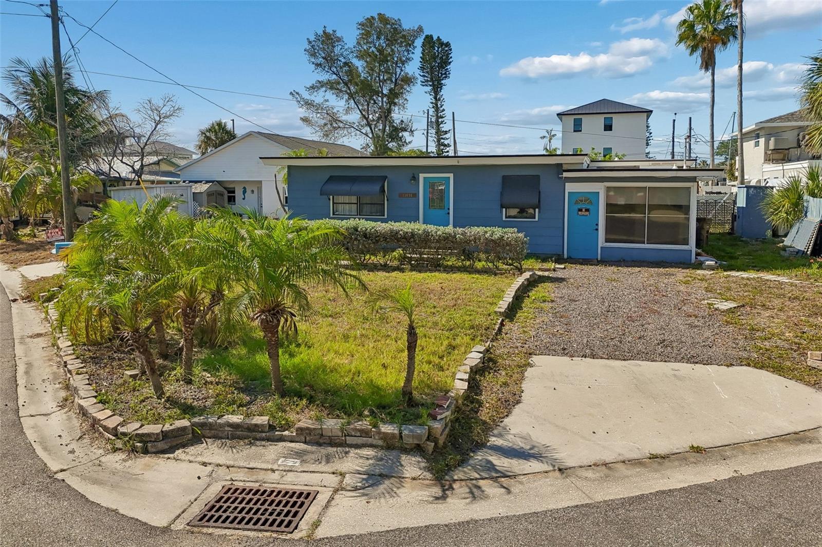 13098 Boca Ciega Ave Property Photo 3