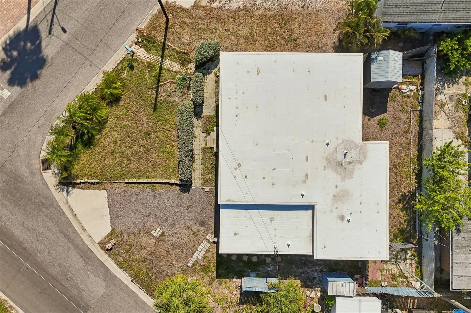 13098 Boca Ciega Ave Property Photo 4