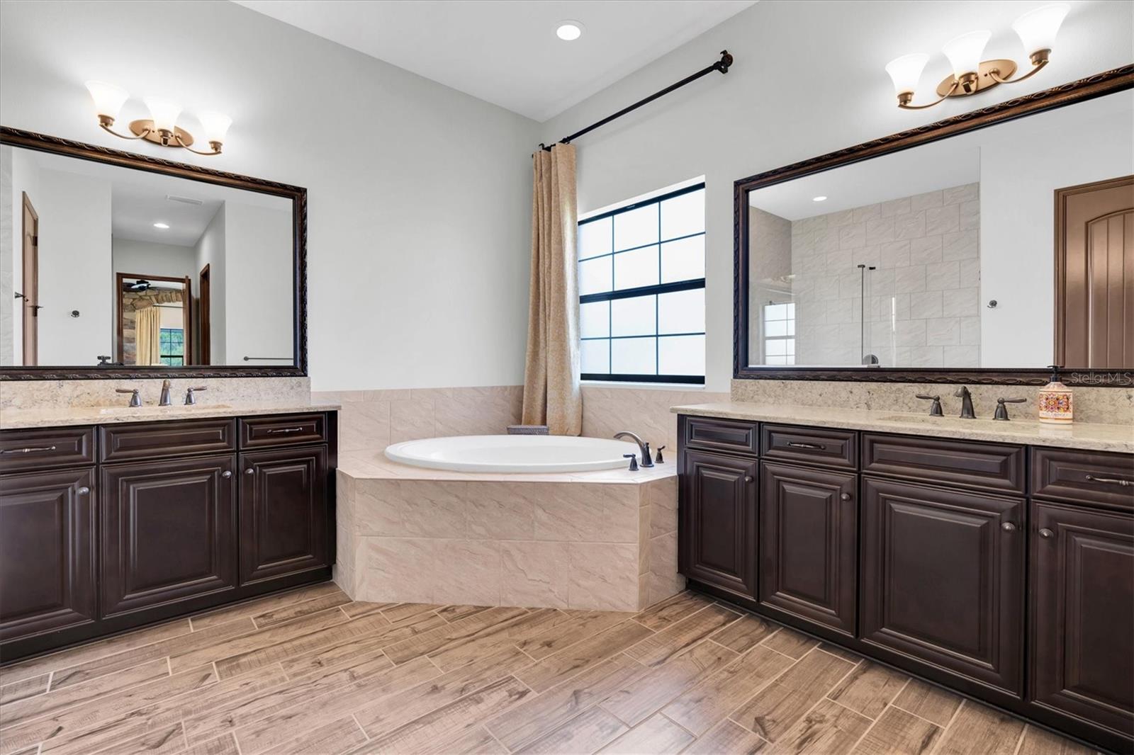 3100 Barbour Trl Property Photo 25