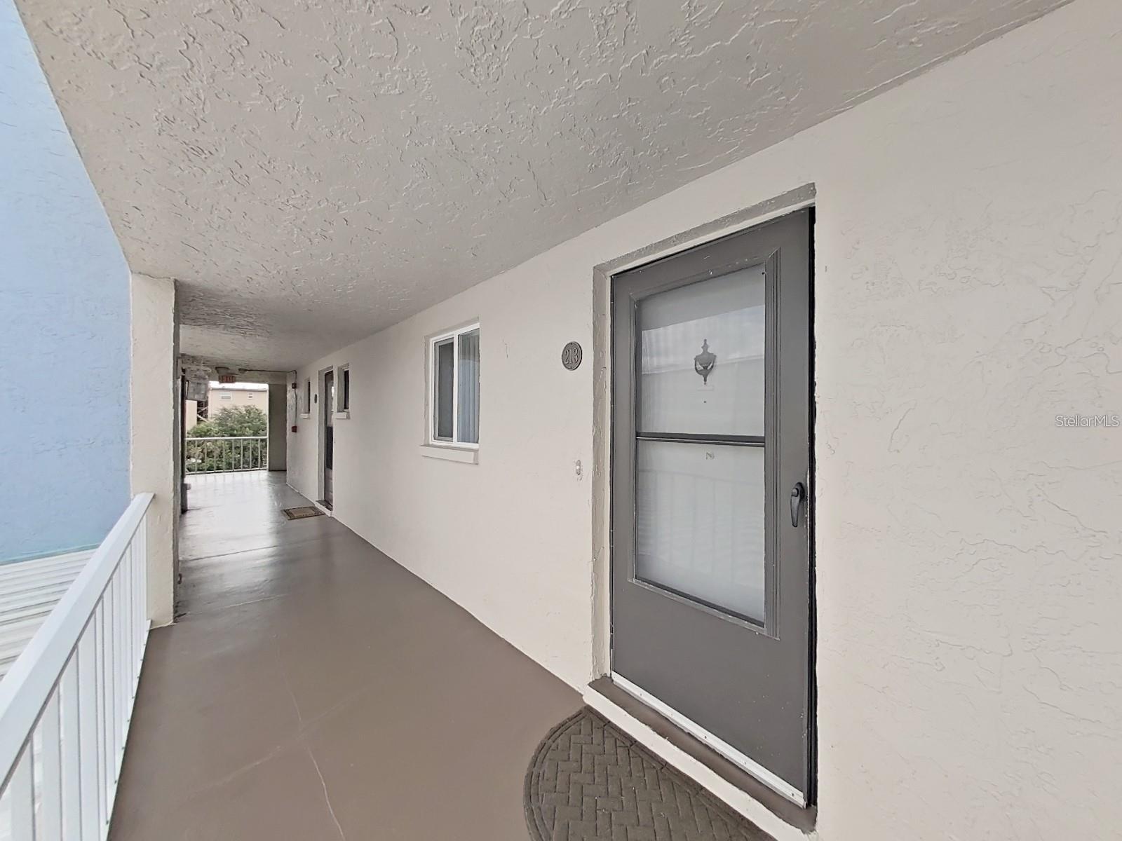 215 VALENCIA BLVD #213 Property Photo 1