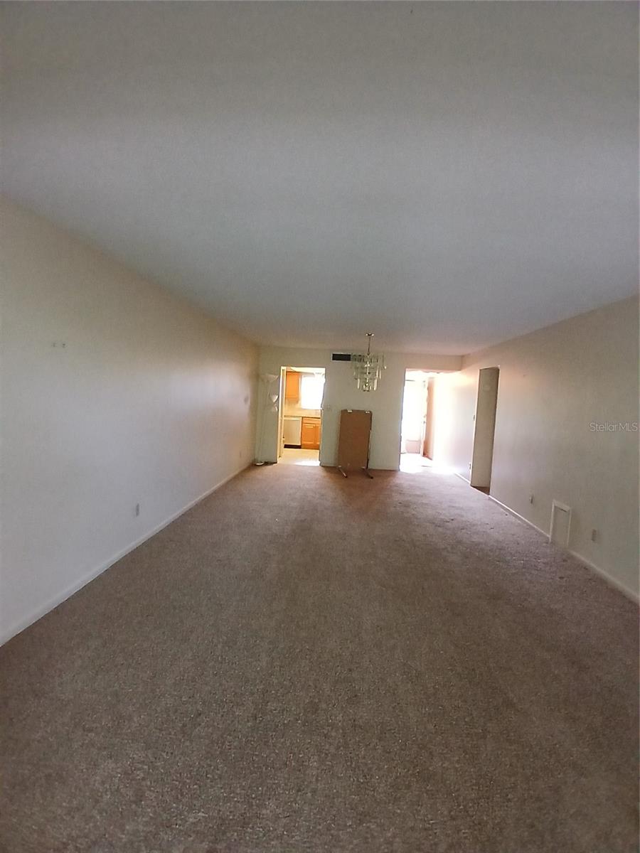 5880 38th Ave N #304 Property Photo 17