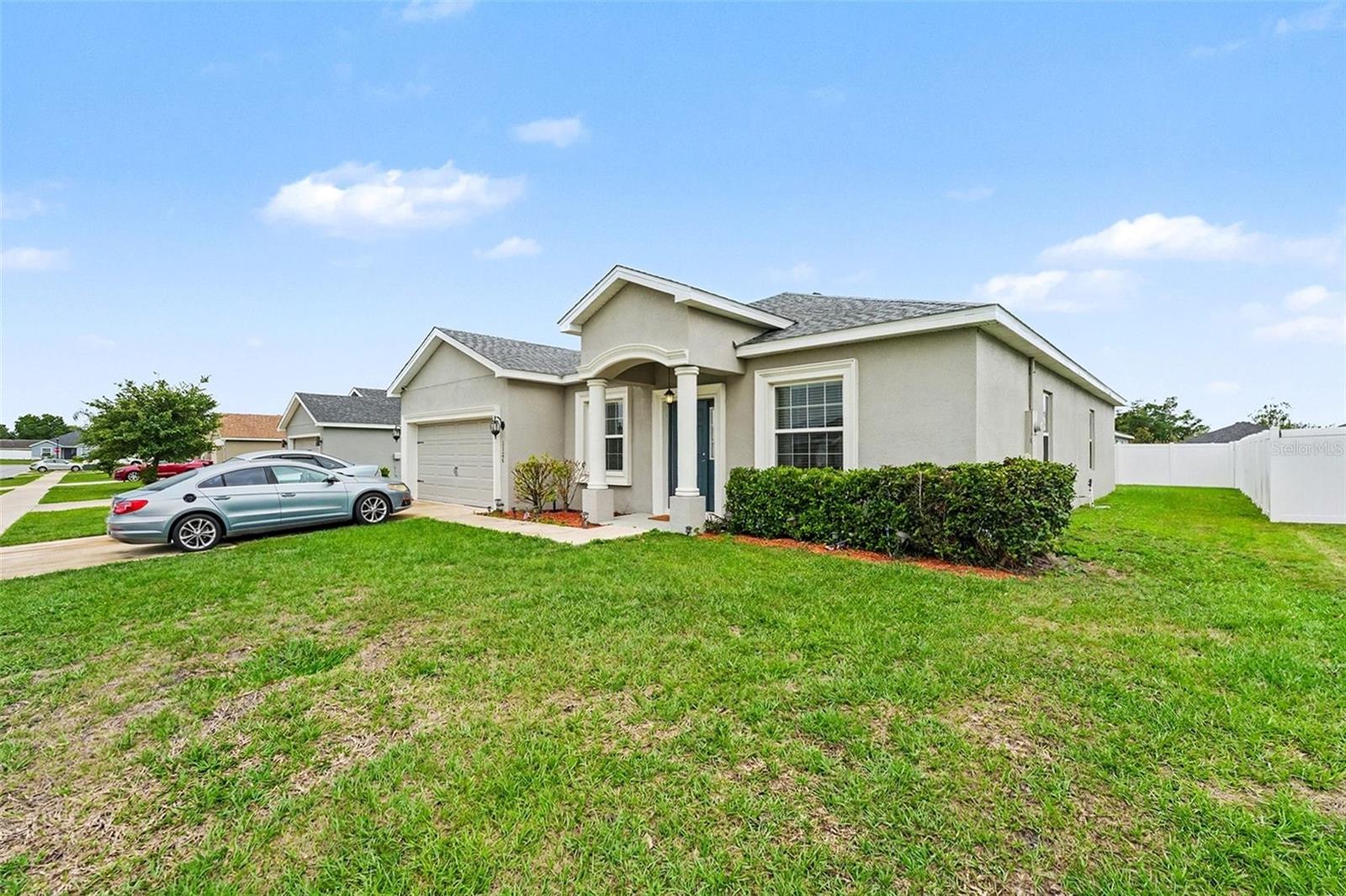 1126 Second Dr Property Photo 2