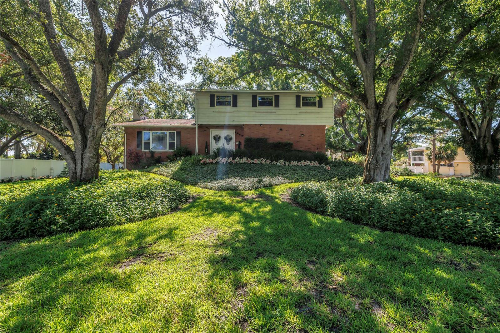 6505 Cedar St Ne Property Photo 1