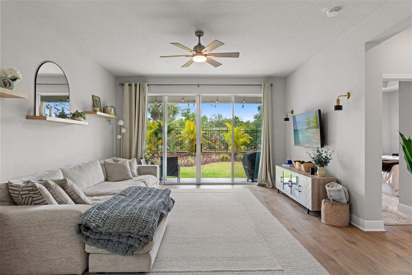 5607 Del Coronado Property Photo 5
