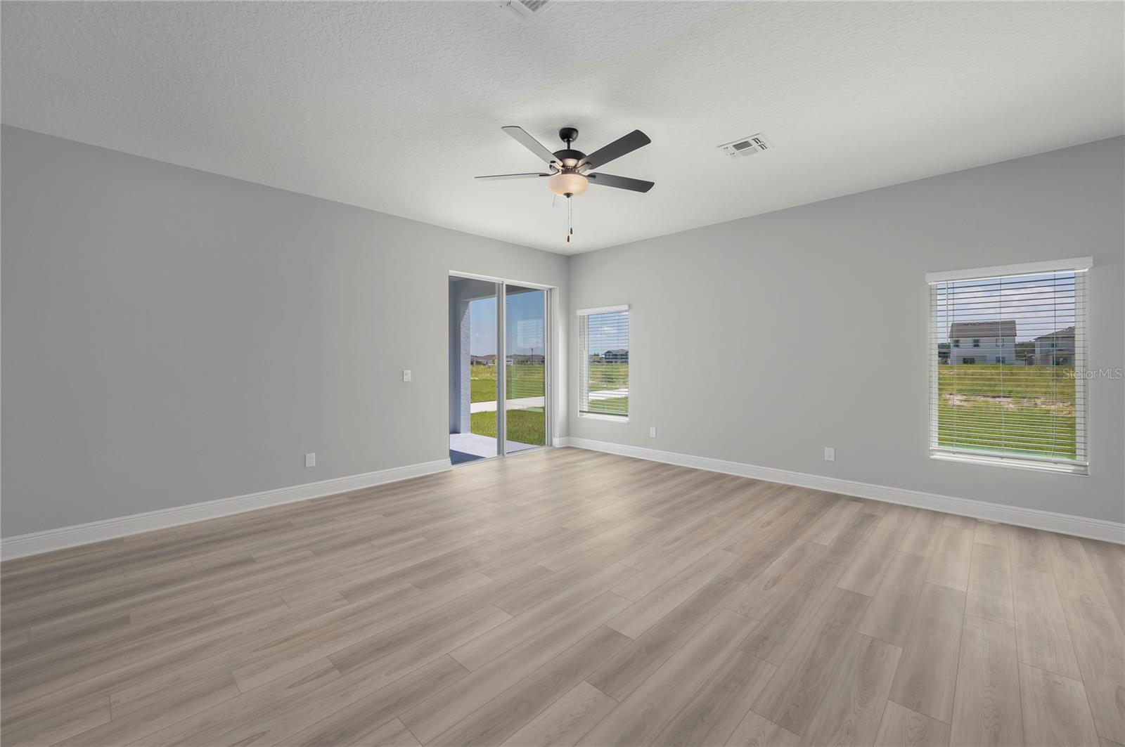 3371 Chinotto Dr Property Photo 11
