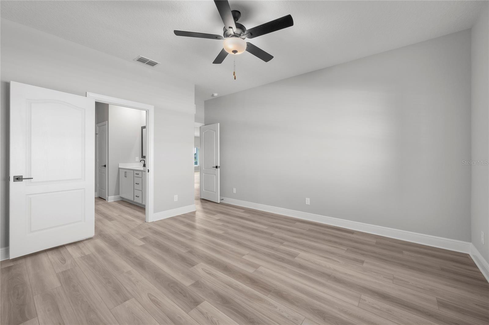 3371 Chinotto Dr Property Photo 13