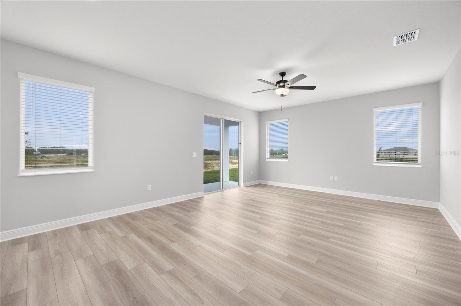 819 Ponkan Ct Property Photo 8