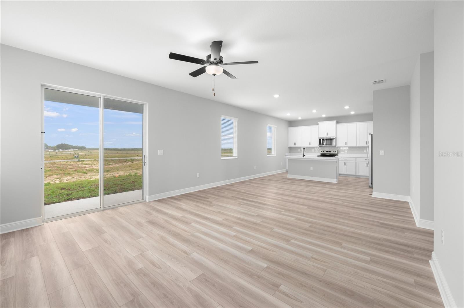 806 Ponkan Ct Property Photo 9