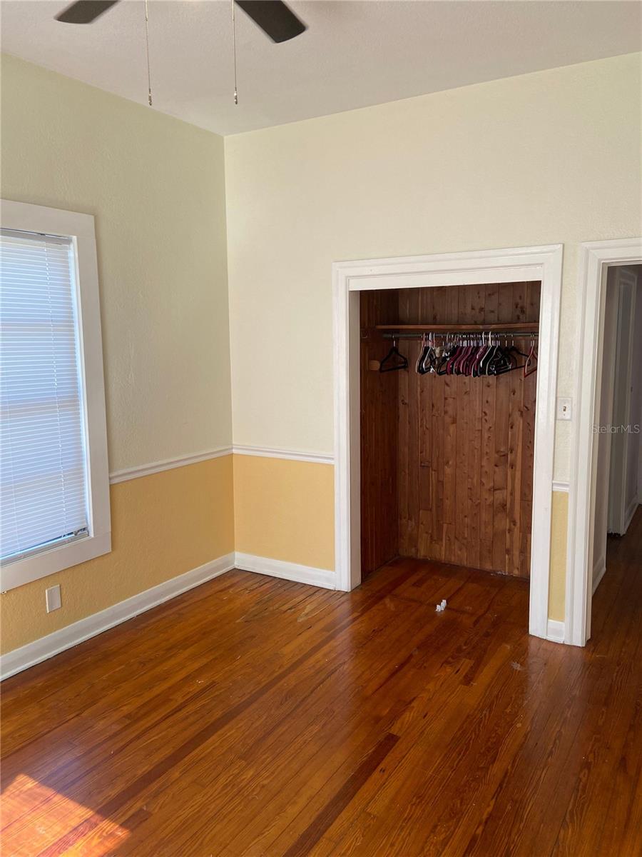 108 S Willow Ave Property Photo 14